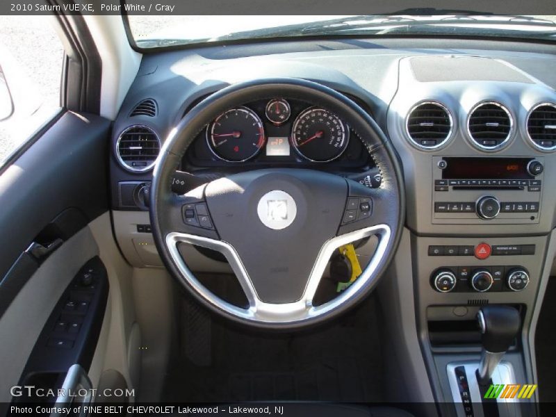 Polar White / Gray 2010 Saturn VUE XE