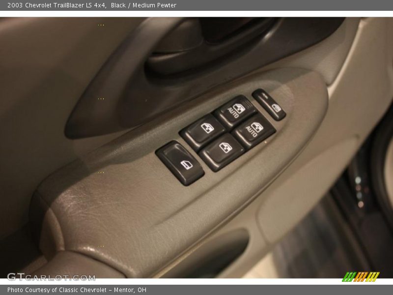 Black / Medium Pewter 2003 Chevrolet TrailBlazer LS 4x4