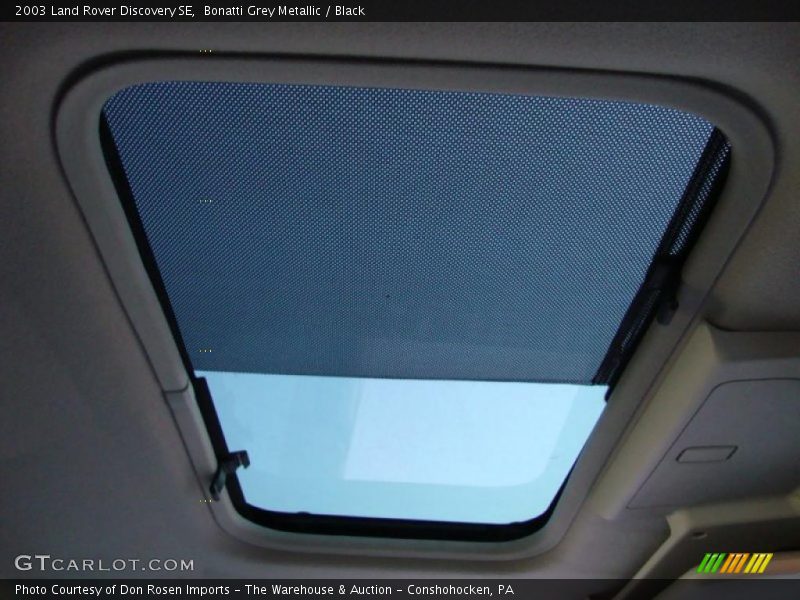 Sunroof of 2003 Discovery SE