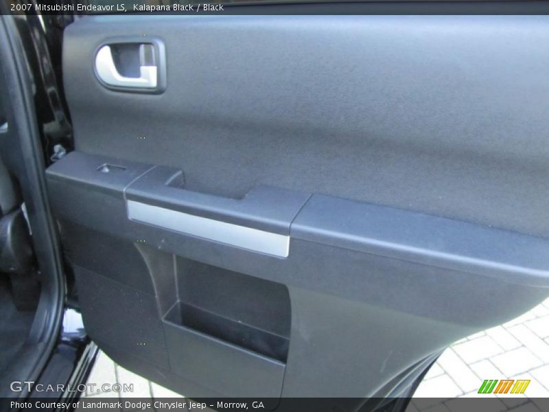 Kalapana Black / Black 2007 Mitsubishi Endeavor LS