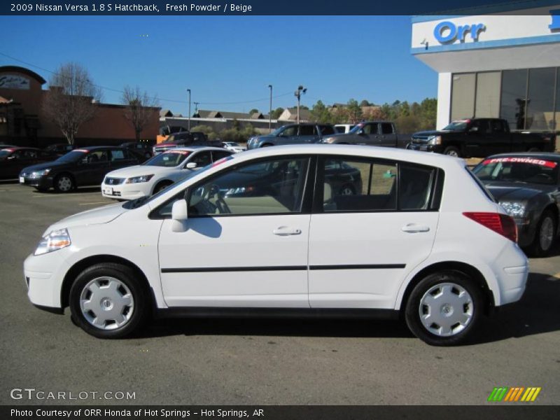 Fresh Powder / Beige 2009 Nissan Versa 1.8 S Hatchback