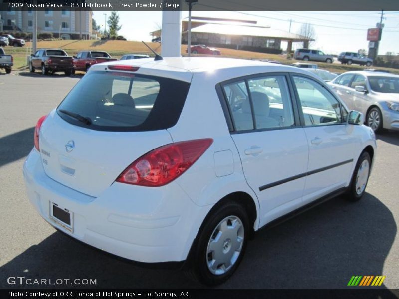 Fresh Powder / Beige 2009 Nissan Versa 1.8 S Hatchback