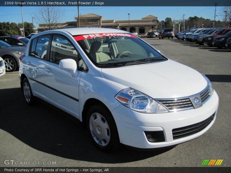 Fresh Powder / Beige 2009 Nissan Versa 1.8 S Hatchback