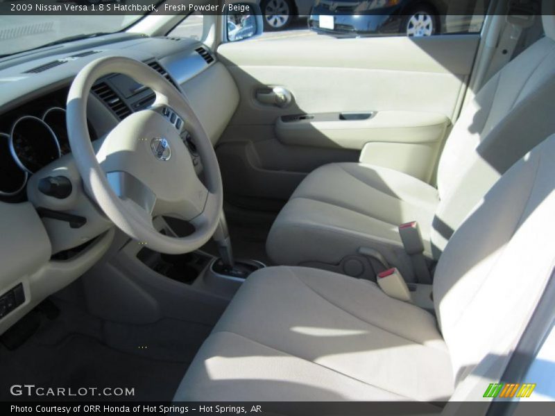 Fresh Powder / Beige 2009 Nissan Versa 1.8 S Hatchback