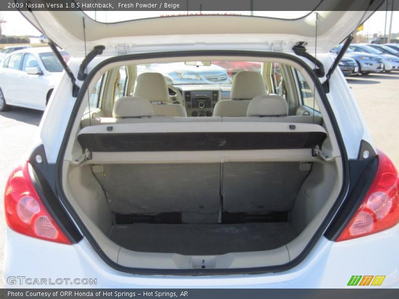Fresh Powder / Beige 2009 Nissan Versa 1.8 S Hatchback
