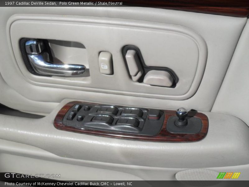 Controls of 1997 DeVille Sedan