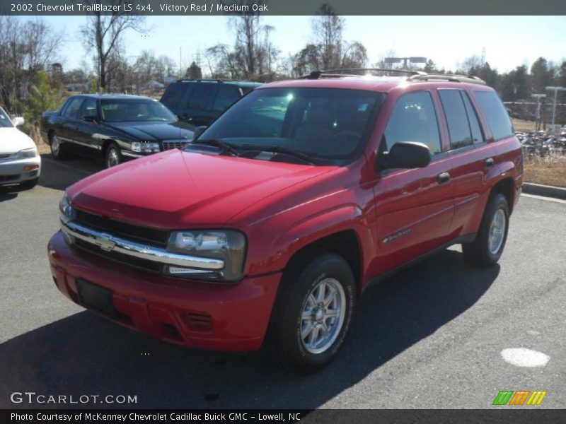 Victory Red / Medium Oak 2002 Chevrolet TrailBlazer LS 4x4