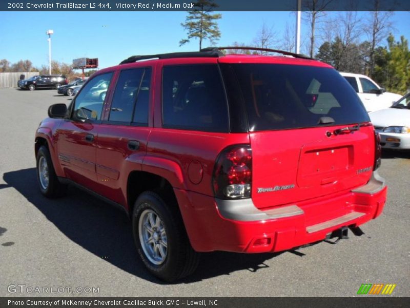 Victory Red / Medium Oak 2002 Chevrolet TrailBlazer LS 4x4