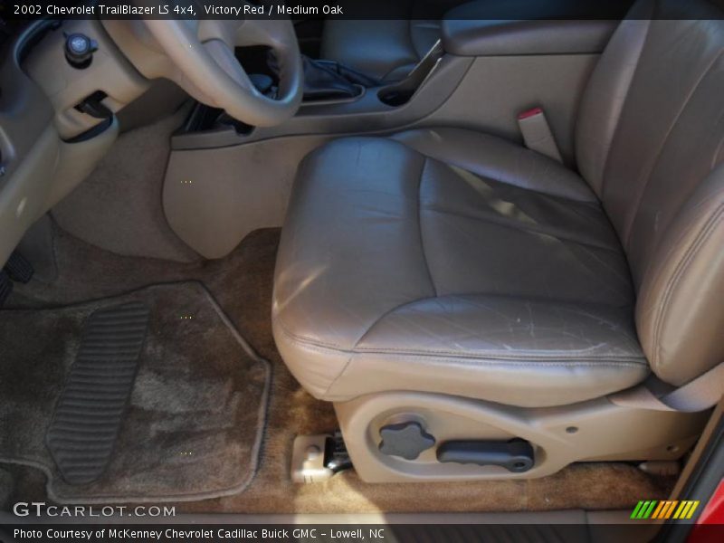 Victory Red / Medium Oak 2002 Chevrolet TrailBlazer LS 4x4