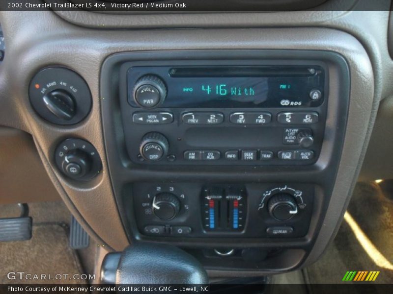 Victory Red / Medium Oak 2002 Chevrolet TrailBlazer LS 4x4