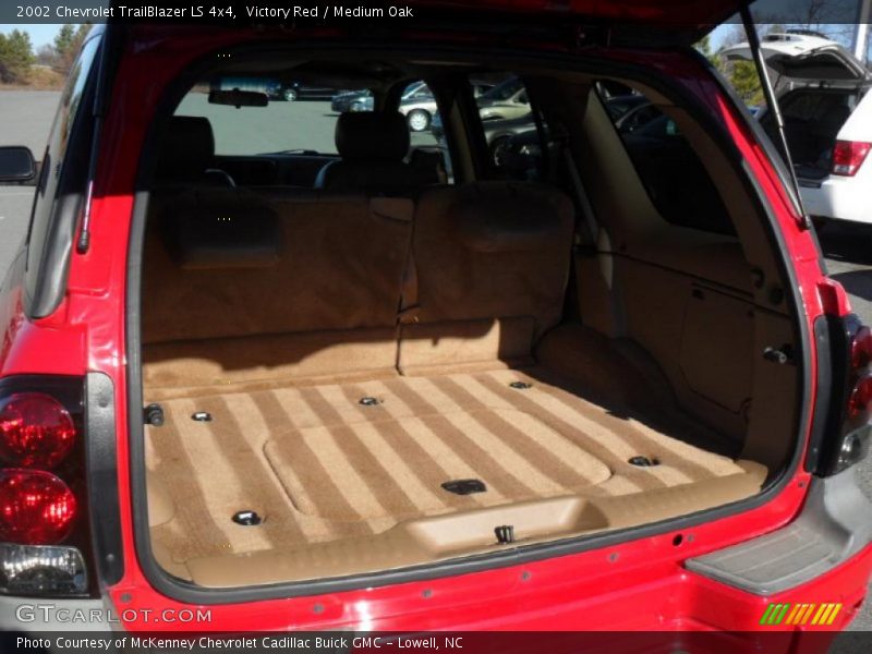 Victory Red / Medium Oak 2002 Chevrolet TrailBlazer LS 4x4