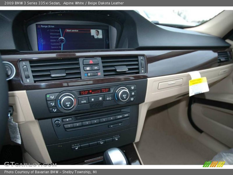 Alpine White / Beige Dakota Leather 2009 BMW 3 Series 335xi Sedan