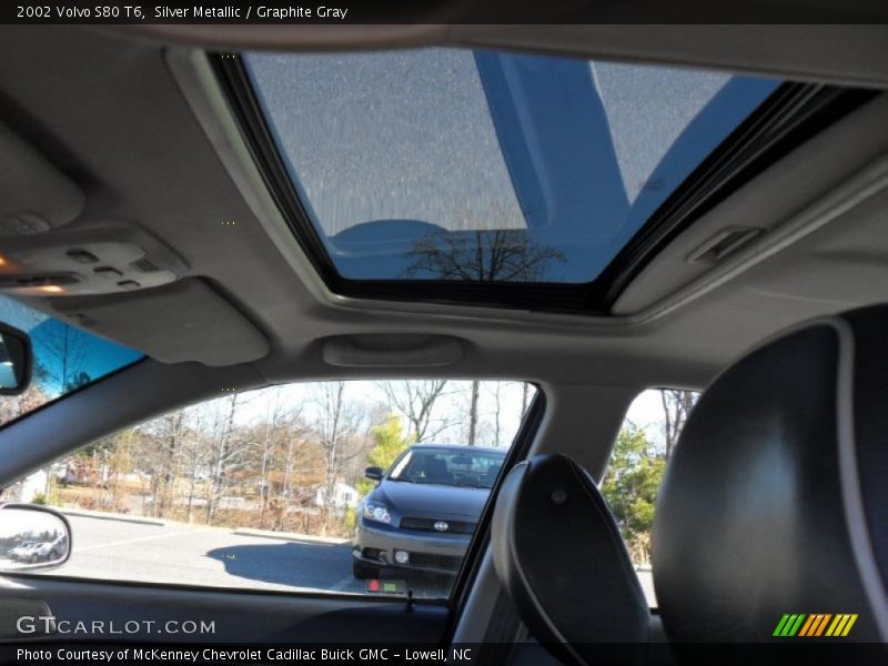 Silver Metallic / Graphite Gray 2002 Volvo S80 T6