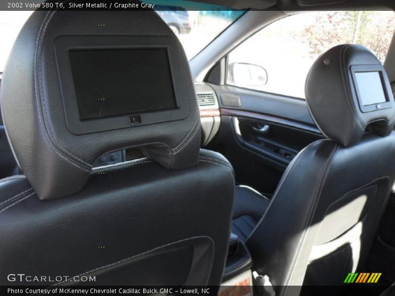 Silver Metallic / Graphite Gray 2002 Volvo S80 T6