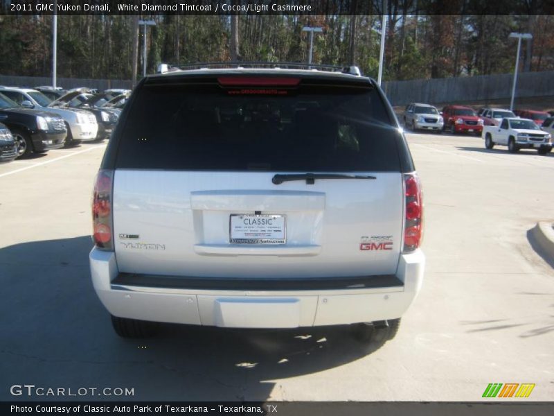 White Diamond Tintcoat / Cocoa/Light Cashmere 2011 GMC Yukon Denali