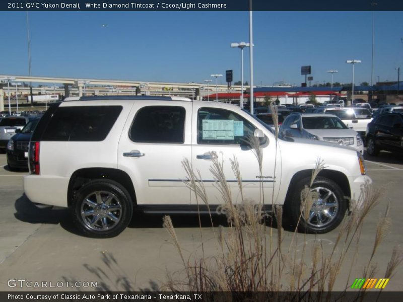 White Diamond Tintcoat / Cocoa/Light Cashmere 2011 GMC Yukon Denali