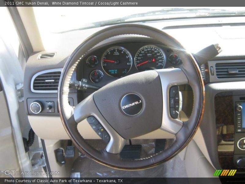 White Diamond Tintcoat / Cocoa/Light Cashmere 2011 GMC Yukon Denali