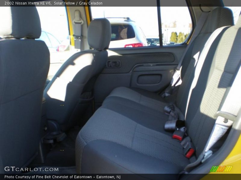 Solar Yellow / Gray Celadon 2002 Nissan Xterra XE V6