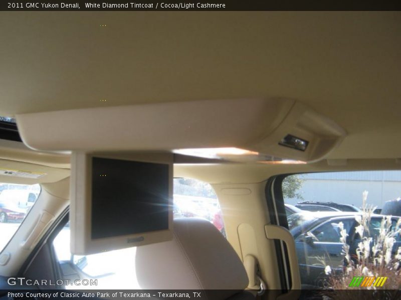 White Diamond Tintcoat / Cocoa/Light Cashmere 2011 GMC Yukon Denali