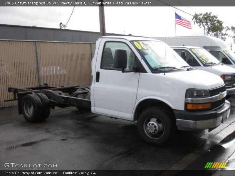 Summit White / Medium Dark Pewter 2006 Chevrolet Express 3500 Cutaway Chassis