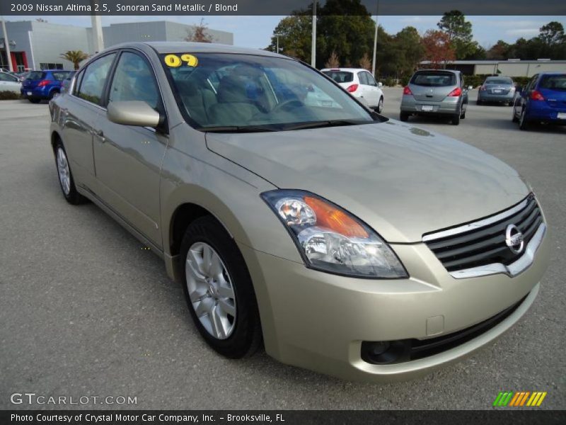 Sonoran Sand Metallic / Blond 2009 Nissan Altima 2.5