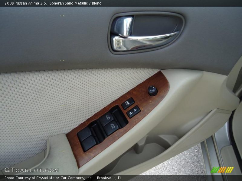 Sonoran Sand Metallic / Blond 2009 Nissan Altima 2.5