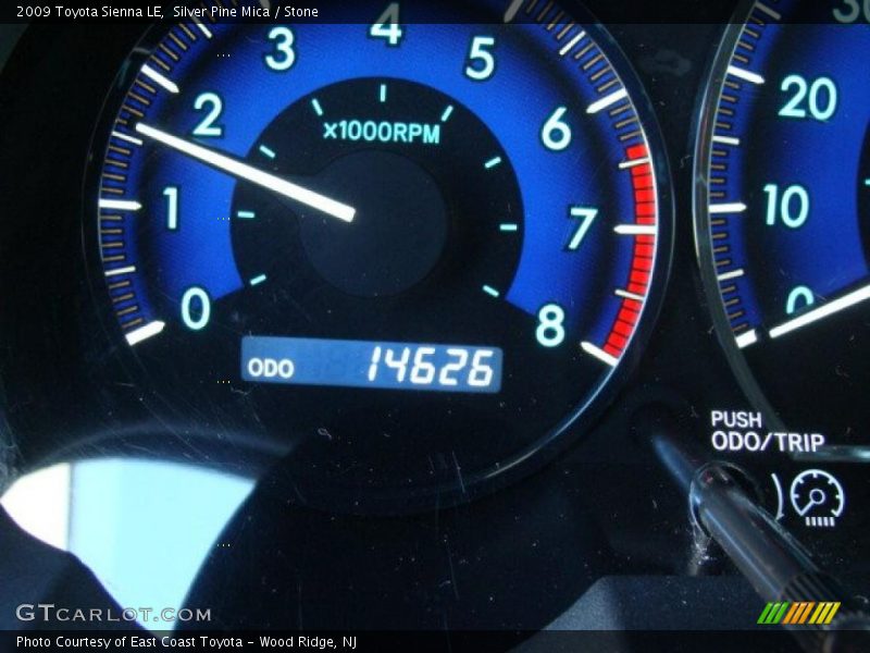 Silver Pine Mica / Stone 2009 Toyota Sienna LE