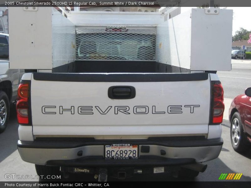 Summit White / Dark Charcoal 2005 Chevrolet Silverado 2500HD LS Regular Cab