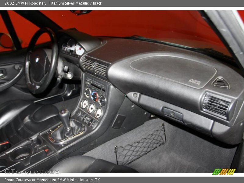 Dashboard of 2002 M Roadster