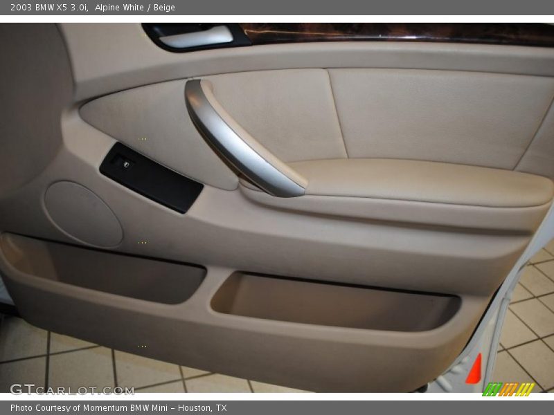 Alpine White / Beige 2003 BMW X5 3.0i