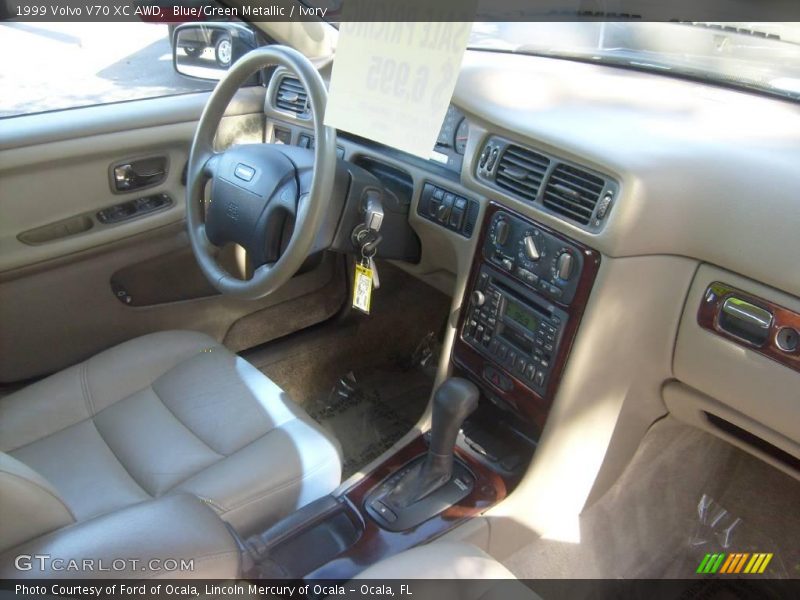 Blue/Green Metallic / Ivory 1999 Volvo V70 XC AWD