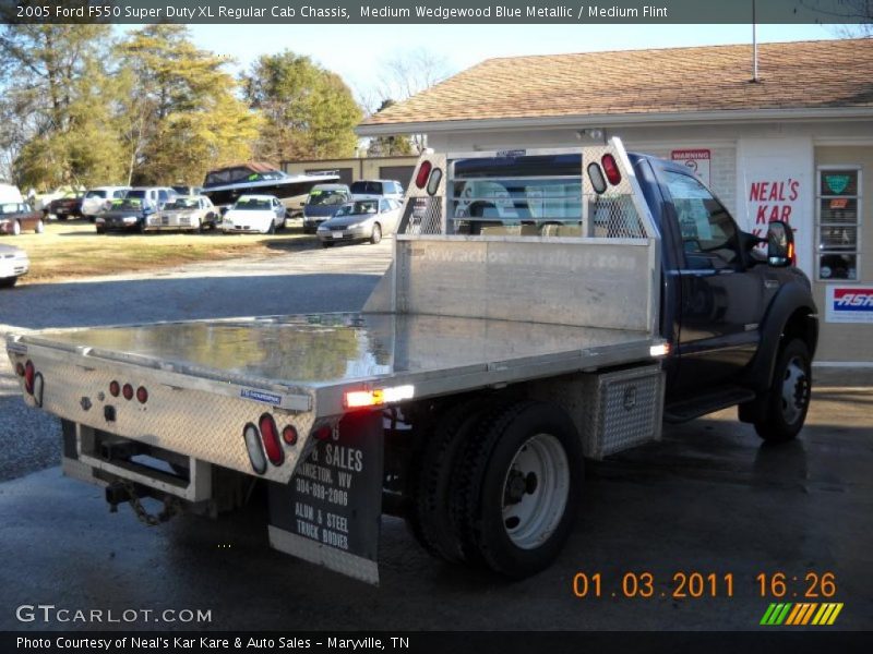 Medium Wedgewood Blue Metallic / Medium Flint 2005 Ford F550 Super Duty XL Regular Cab Chassis