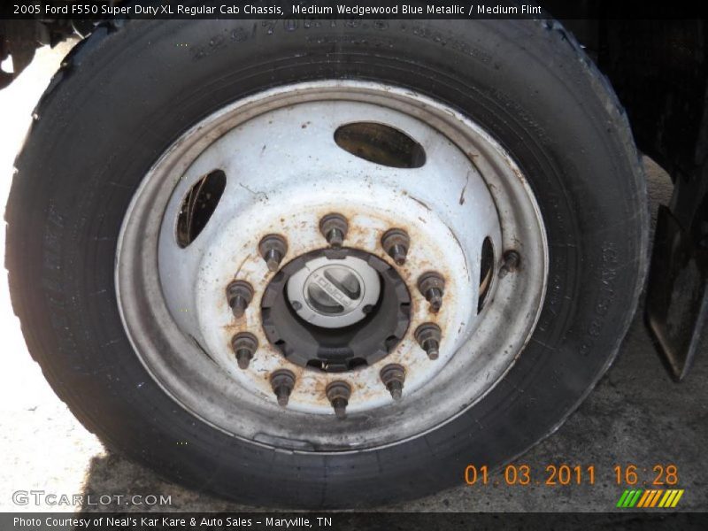 Medium Wedgewood Blue Metallic / Medium Flint 2005 Ford F550 Super Duty XL Regular Cab Chassis