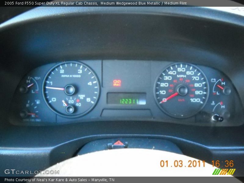 Medium Wedgewood Blue Metallic / Medium Flint 2005 Ford F550 Super Duty XL Regular Cab Chassis