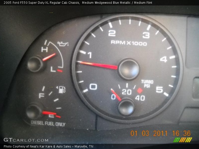 Medium Wedgewood Blue Metallic / Medium Flint 2005 Ford F550 Super Duty XL Regular Cab Chassis