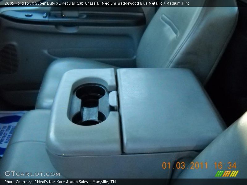 Medium Wedgewood Blue Metallic / Medium Flint 2005 Ford F550 Super Duty XL Regular Cab Chassis