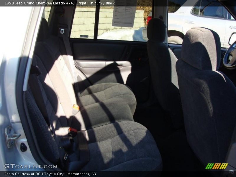 Bright Platinum / Black 1998 Jeep Grand Cherokee Laredo 4x4
