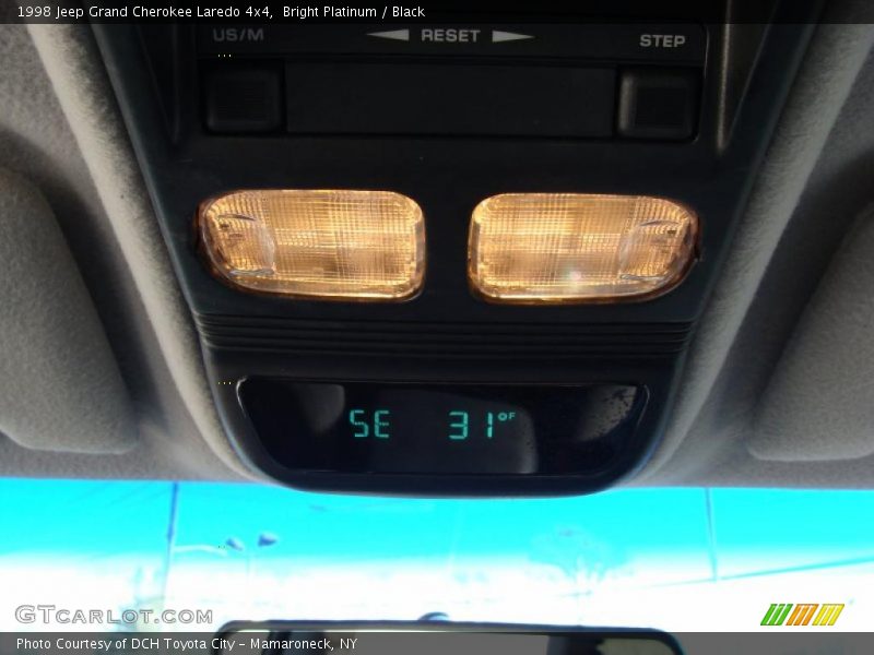 Bright Platinum / Black 1998 Jeep Grand Cherokee Laredo 4x4