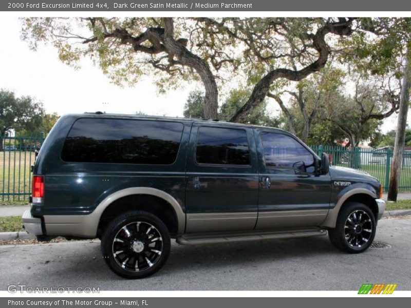 Custom Wheels of 2000 Excursion Limited 4x4