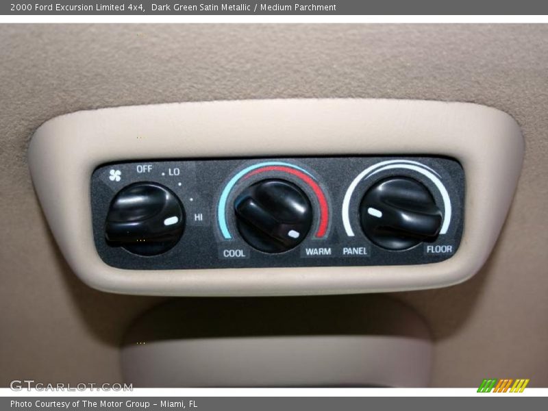 Controls of 2000 Excursion Limited 4x4
