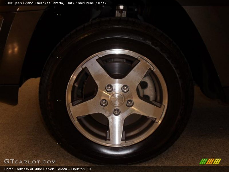 Dark Khaki Pearl / Khaki 2006 Jeep Grand Cherokee Laredo