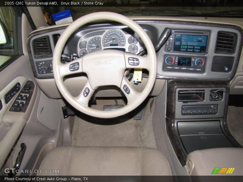 Onyx Black / Stone Gray 2005 GMC Yukon Denali AWD