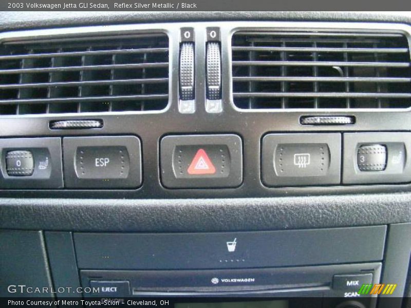 Reflex Silver Metallic / Black 2003 Volkswagen Jetta GLI Sedan