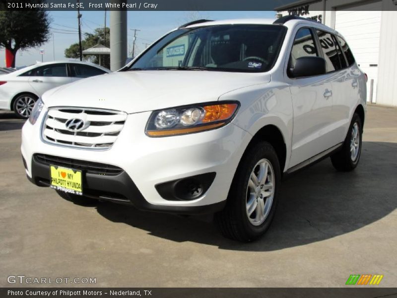Frost White Pearl / Gray 2011 Hyundai Santa Fe SE