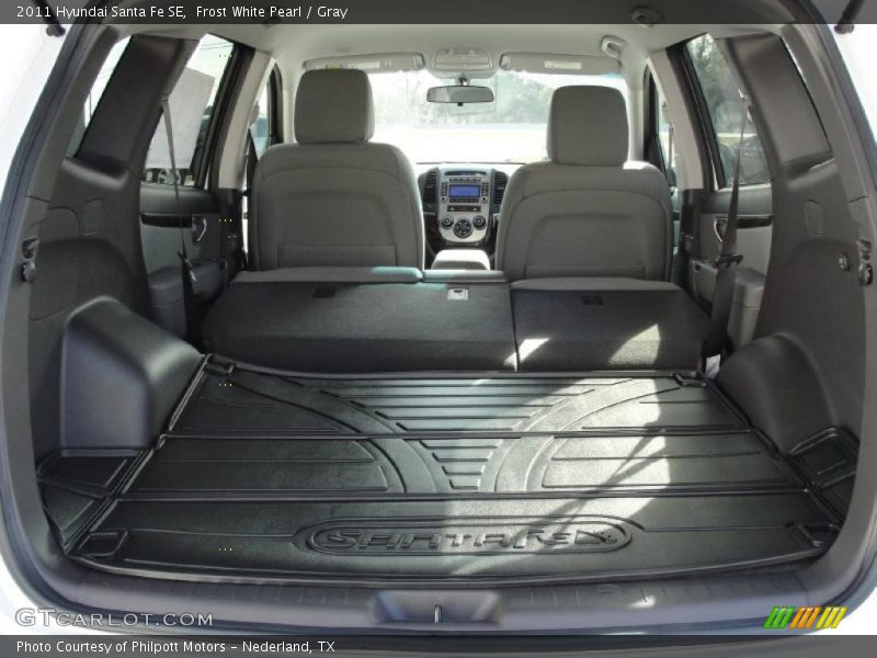 Frost White Pearl / Gray 2011 Hyundai Santa Fe SE