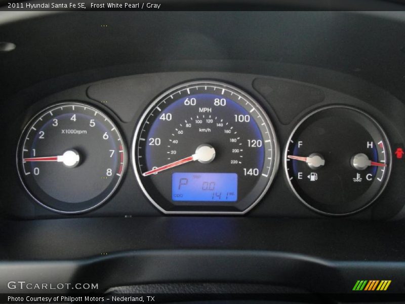 Frost White Pearl / Gray 2011 Hyundai Santa Fe SE