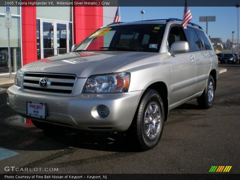 Millenium Silver Metallic / Gray 2005 Toyota Highlander V6