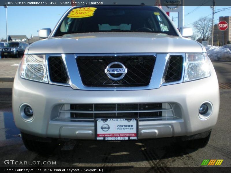 Silver Lightning / Charcoal 2009 Nissan Pathfinder SE 4x4