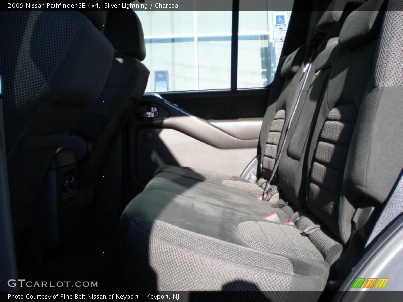 Silver Lightning / Charcoal 2009 Nissan Pathfinder SE 4x4