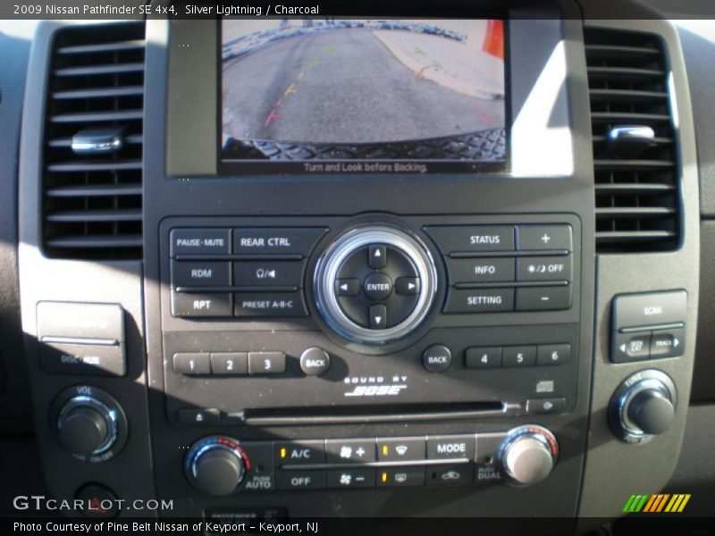 Silver Lightning / Charcoal 2009 Nissan Pathfinder SE 4x4